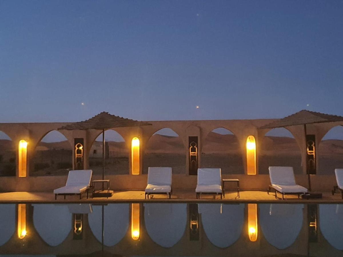 Nomad Palace 메르주가 외부 사진